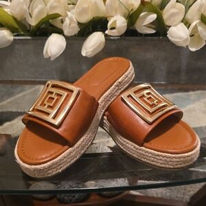 Chic Tan Espadrille Slides with Gold Accent